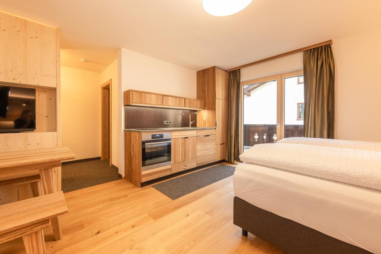 Pension Gulla - Ferienhaus Appartements B&B นอยชติฟ อิม ชตูไปทัล ภายนอก รูปภาพ