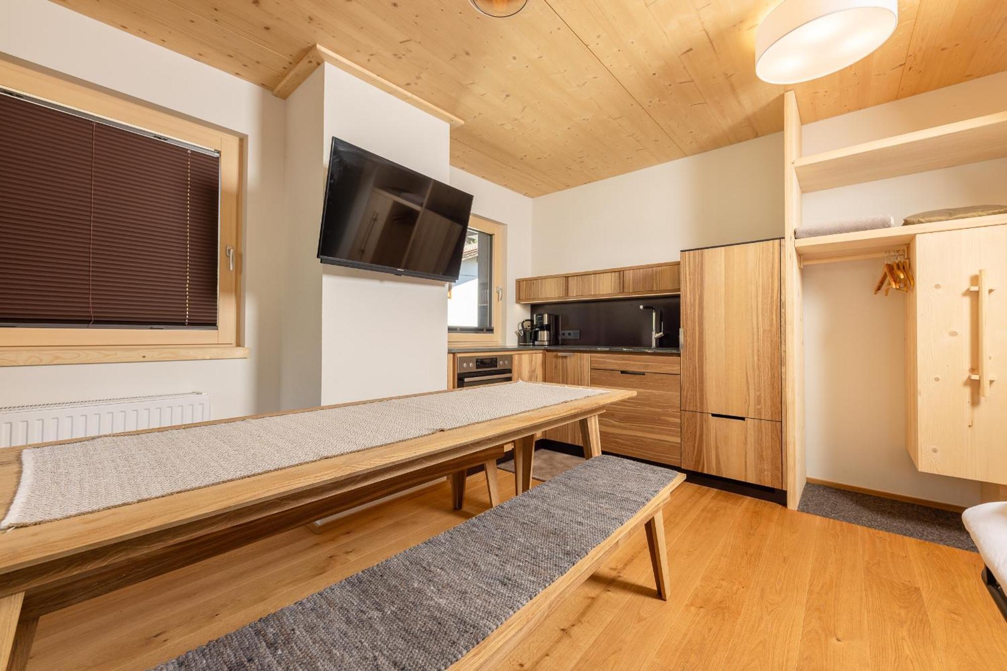 Pension Gulla - Ferienhaus Appartements B&B นอยชติฟ อิม ชตูไปทัล ภายนอก รูปภาพ