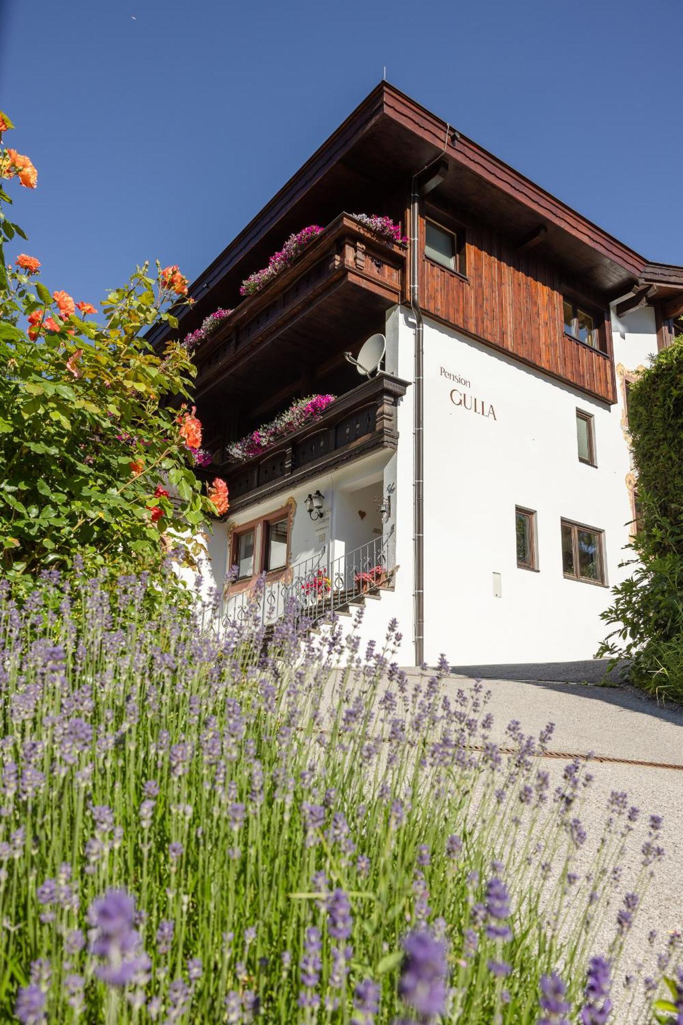Pension Gulla - Ferienhaus Appartements B&B นอยชติฟ อิม ชตูไปทัล ภายนอก รูปภาพ
