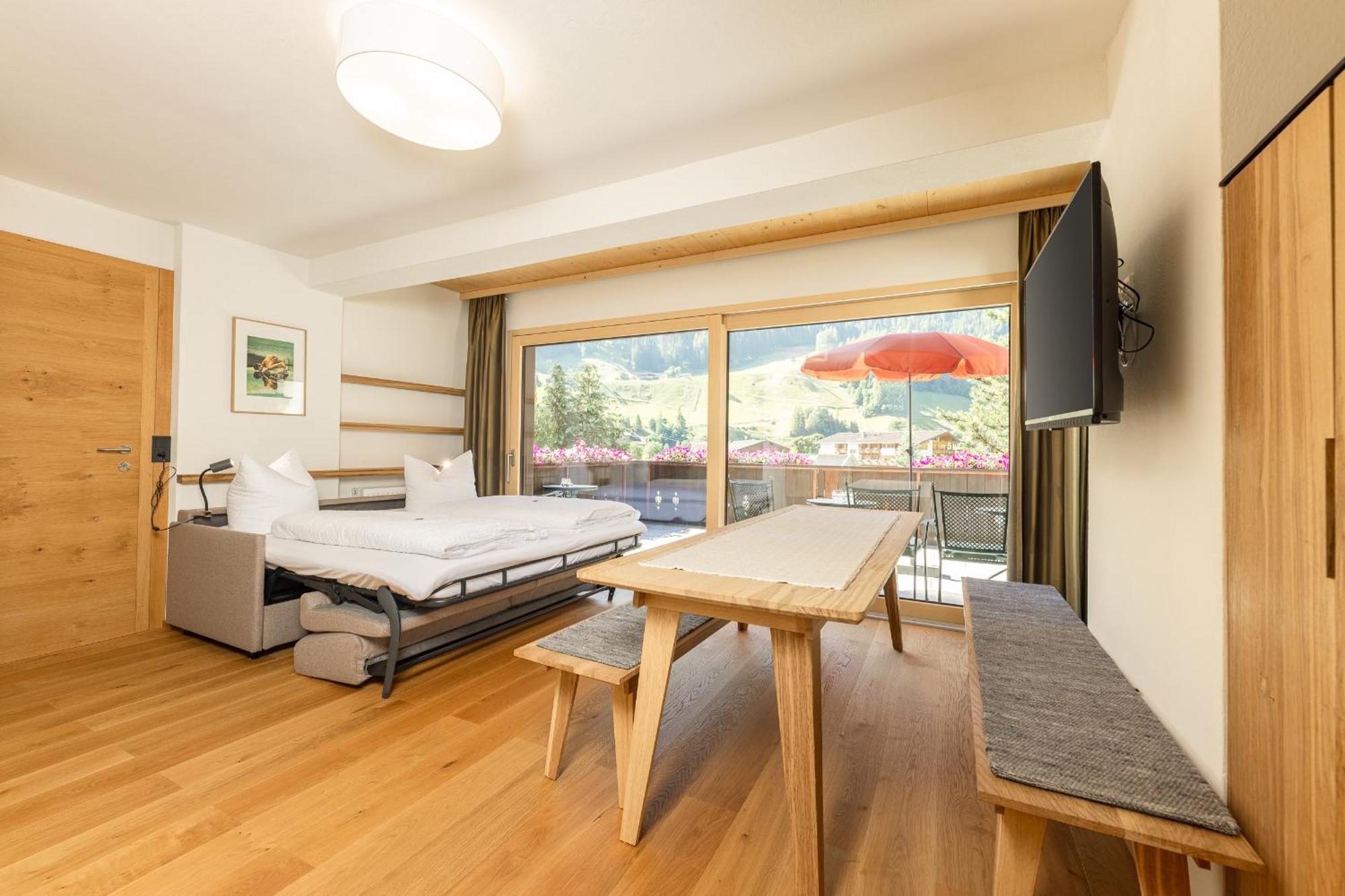 Pension Gulla - Ferienhaus Appartements B&B นอยชติฟ อิม ชตูไปทัล ภายนอก รูปภาพ