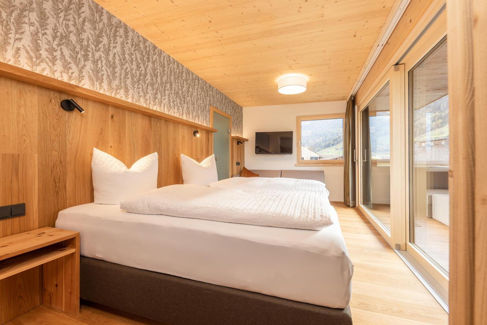 Pension Gulla - Ferienhaus Appartements B&B นอยชติฟ อิม ชตูไปทัล ภายนอก รูปภาพ