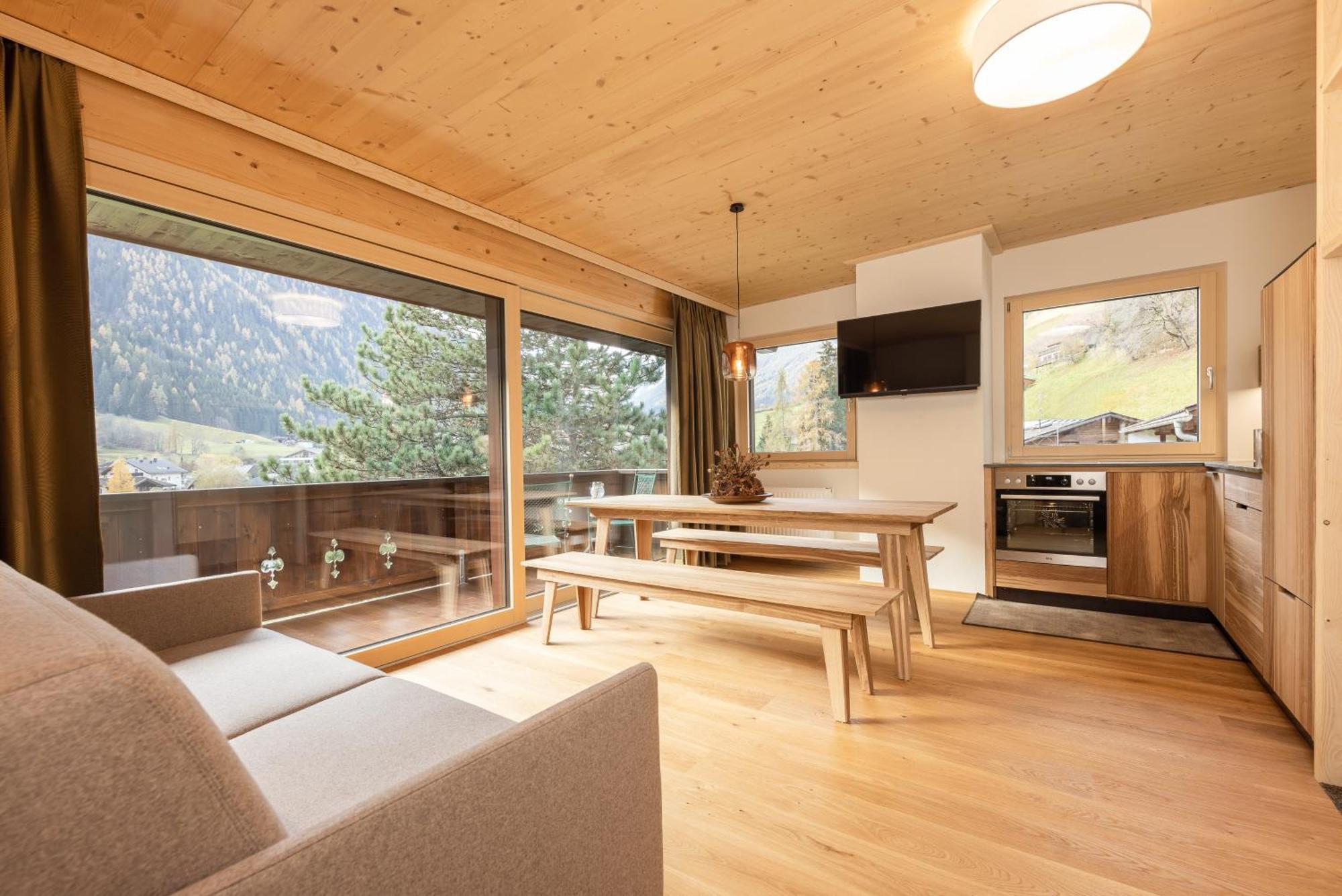 Pension Gulla - Ferienhaus Appartements B&B นอยชติฟ อิม ชตูไปทัล ภายนอก รูปภาพ