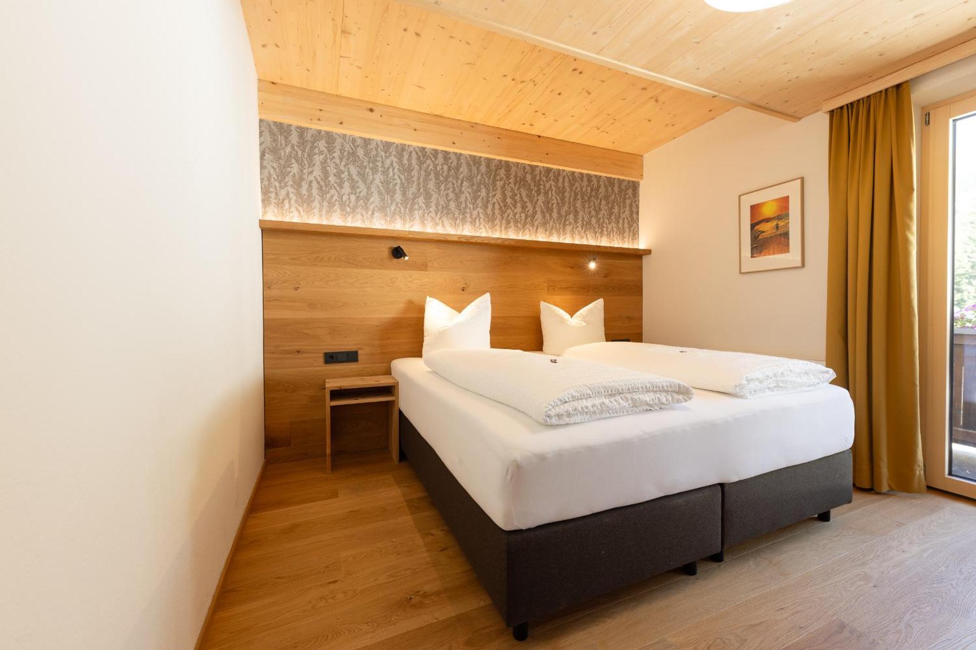 Pension Gulla - Ferienhaus Appartements B&B นอยชติฟ อิม ชตูไปทัล ภายนอก รูปภาพ